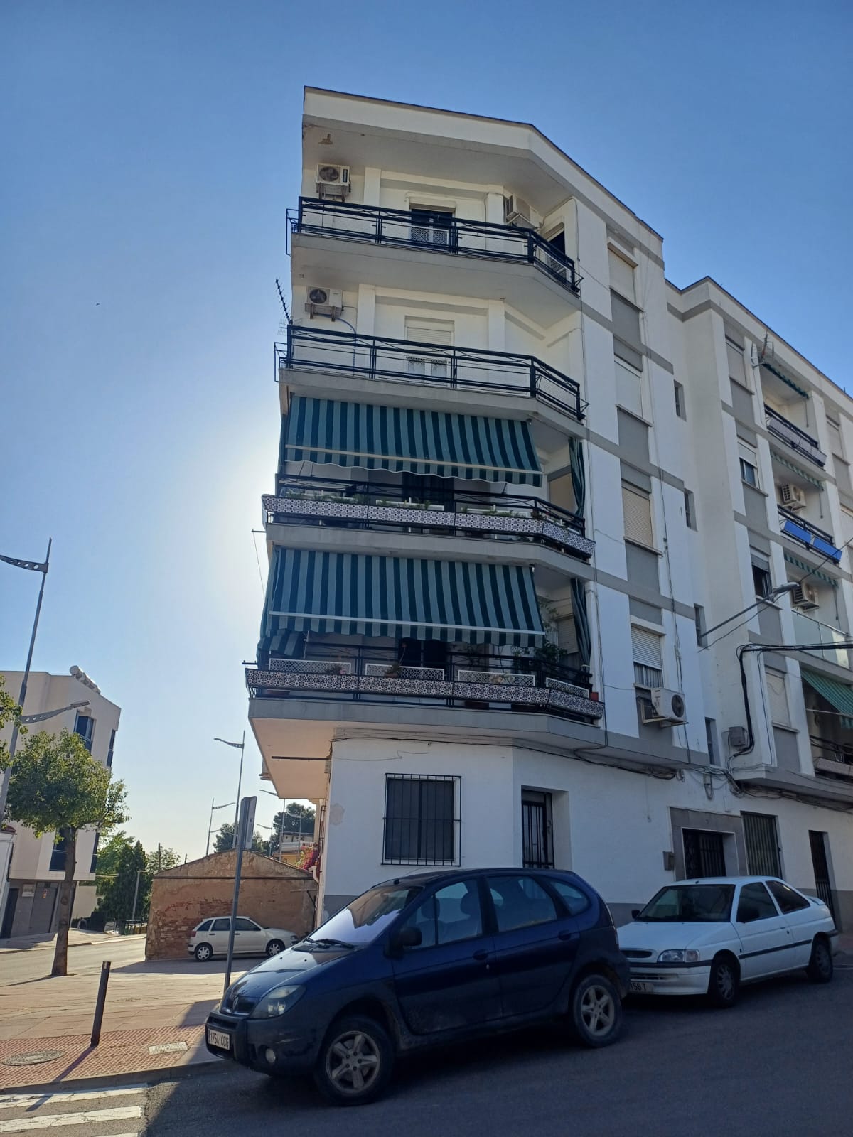 Martos